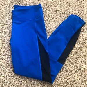 Fabletics x Demi Lovato leggings